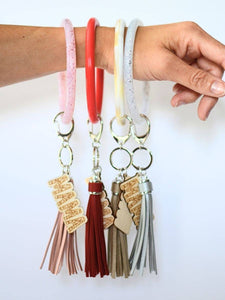 MAMA Keyring silicone keychain with MAMA charm & tassel: Red