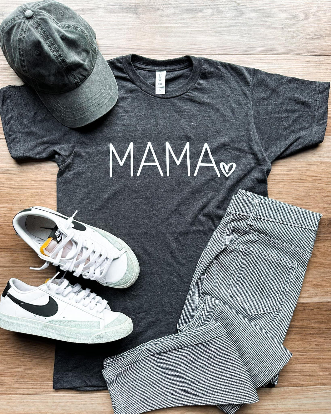 Heart mama tee