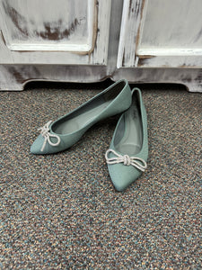 Flashy sage flats