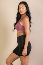 Criss Cross Back Sports Bra: BLACK / M