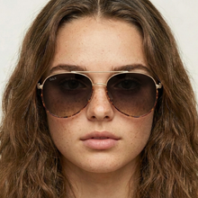ACE - Unisex Aviator Sunglasses – Polarized Hair-Friendly: Cheetah